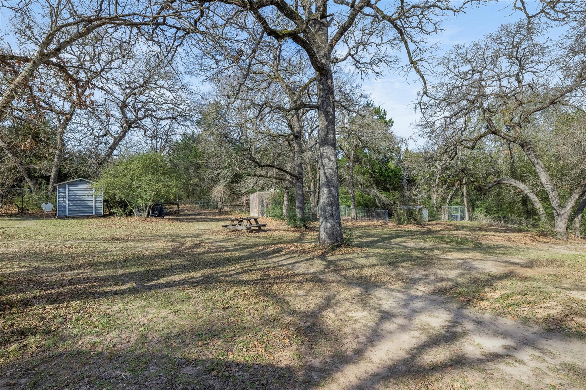 1139 Private Road 7009 Rd, Lexington, TX 78947