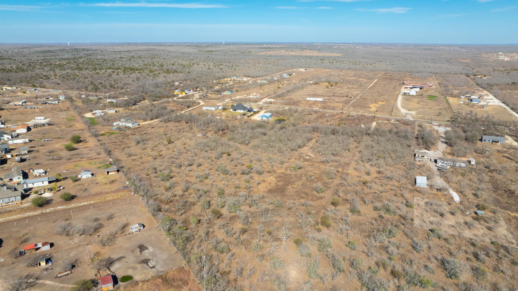 3991 Barth Rd, Lockhart, TX 78644