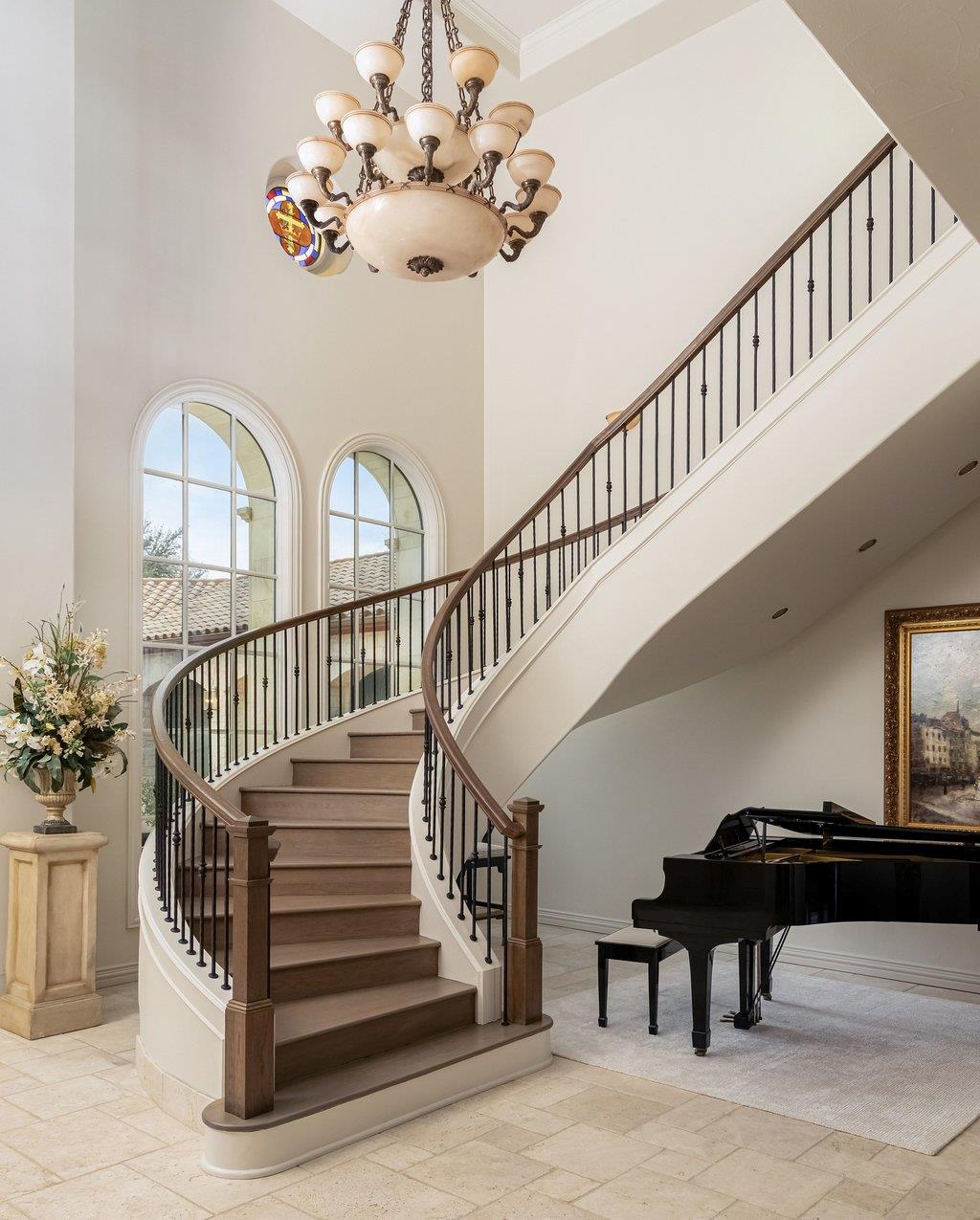 17607 Breakwater Dr, Jonestown, TX 78645