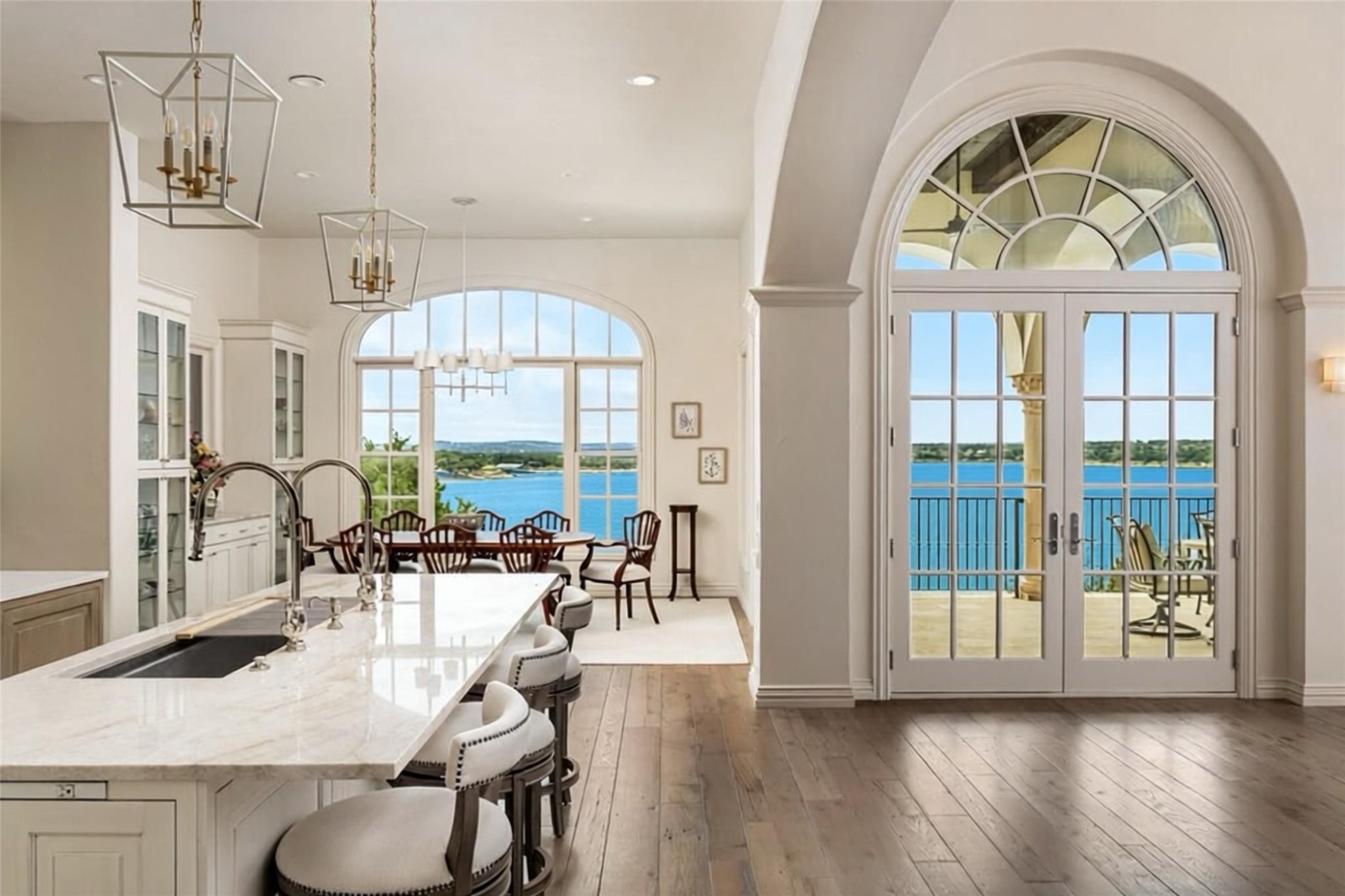 17607 Breakwater Dr, Jonestown, TX 78645