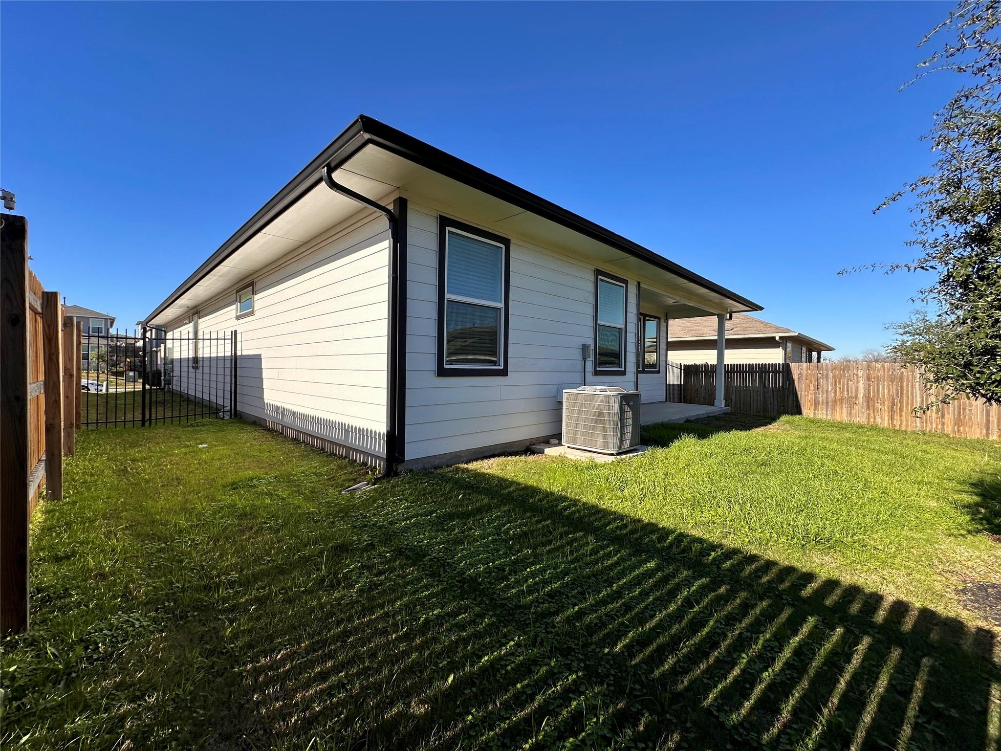 13905 Bavarian Forest Dr, Pflugerville, TX 78660