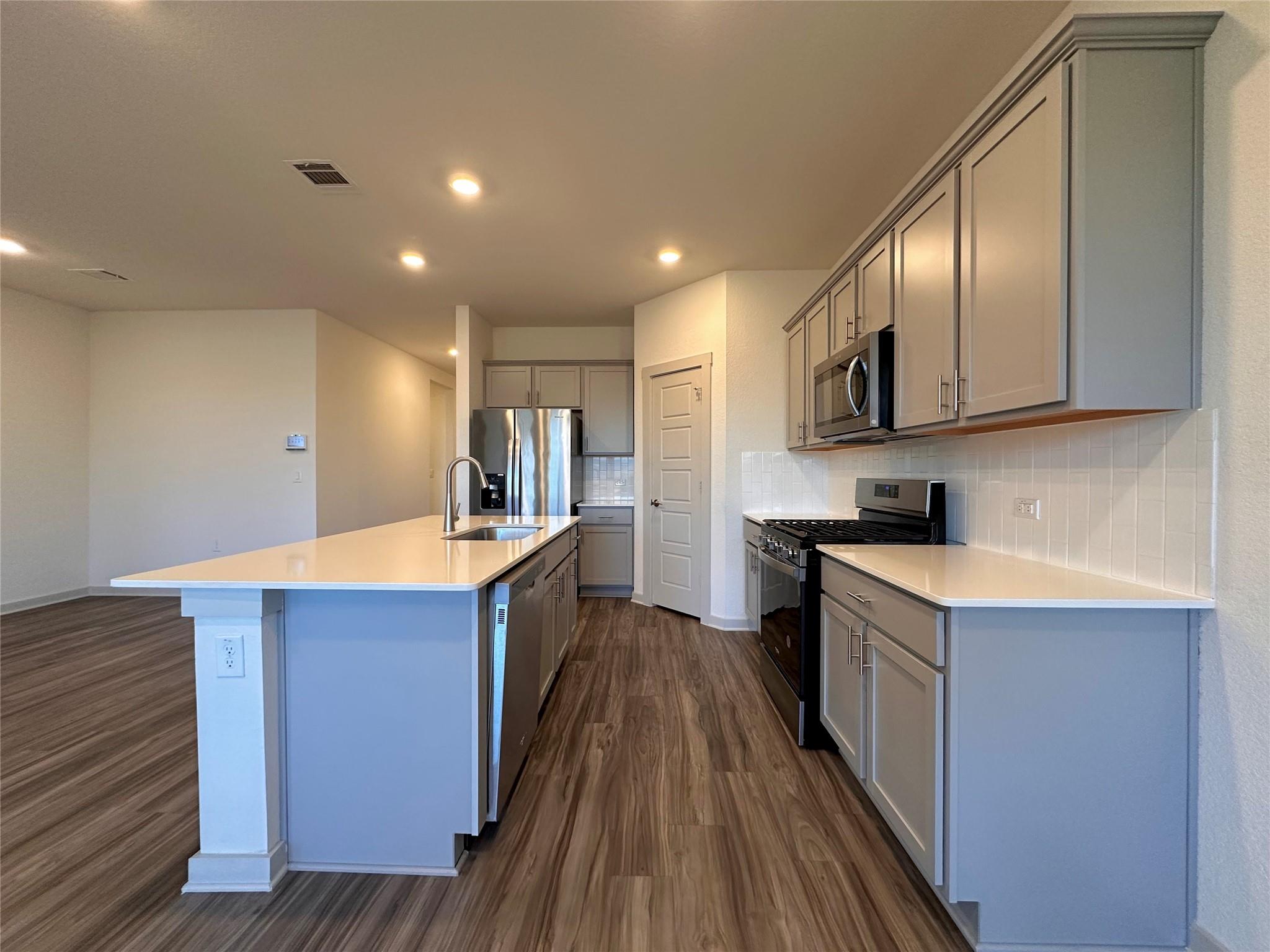 13905 Bavarian Forest Dr, Pflugerville, TX 78660