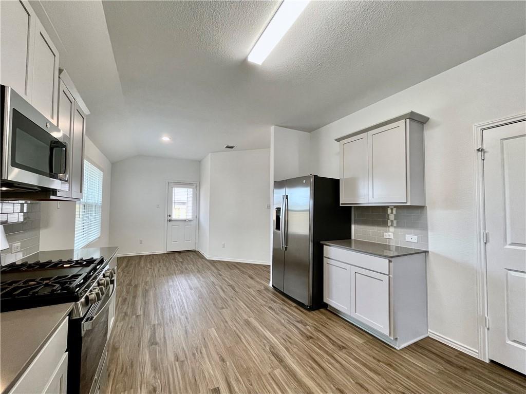 126 Canley Loop, Hutto, TX 78634