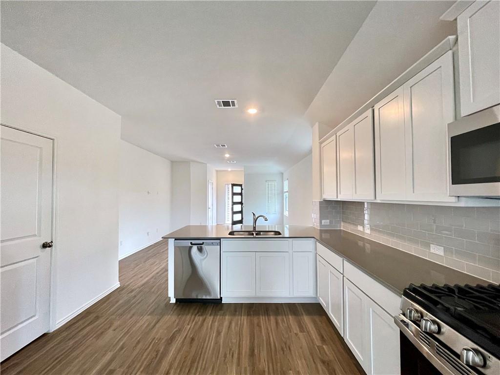 126 Canley Loop, Hutto, TX 78634