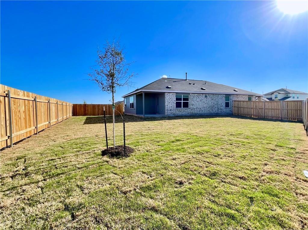 126 Canley Loop, Hutto, TX 78634