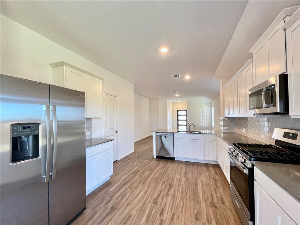 126 Canley Loop, Hutto, TX 78634