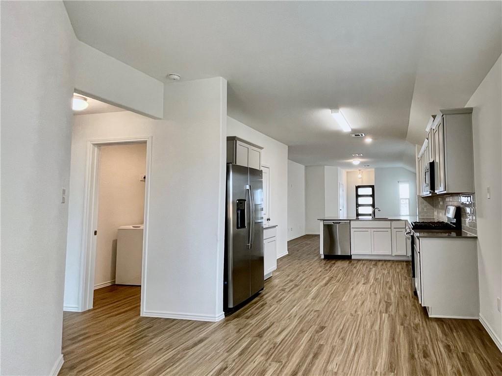 126 Canley Loop, Hutto, TX 78634