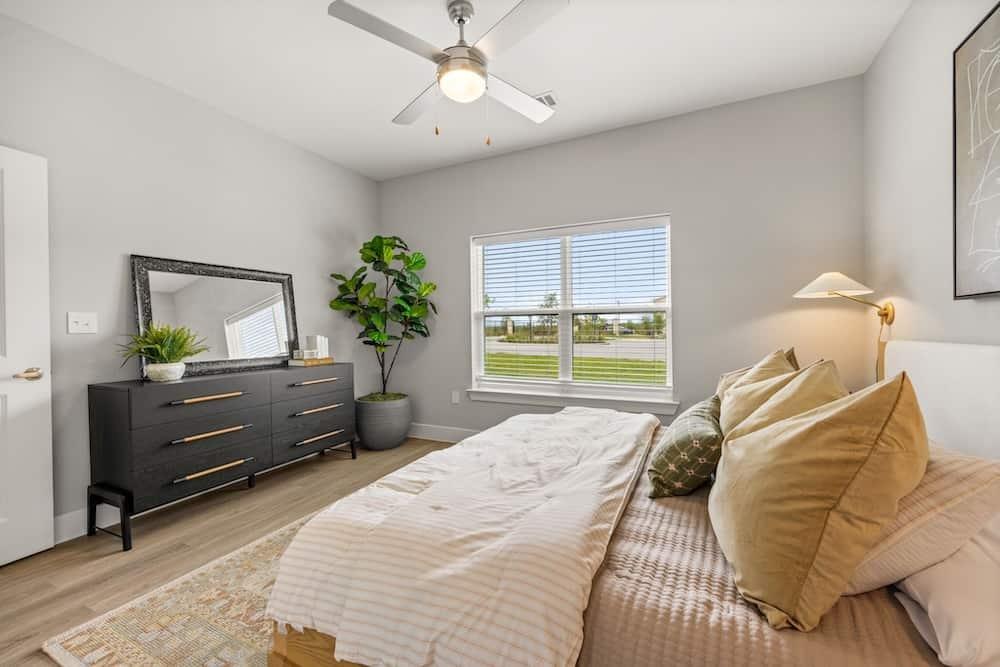 4835 E Yager Ln # 2110, Manor, TX 78653