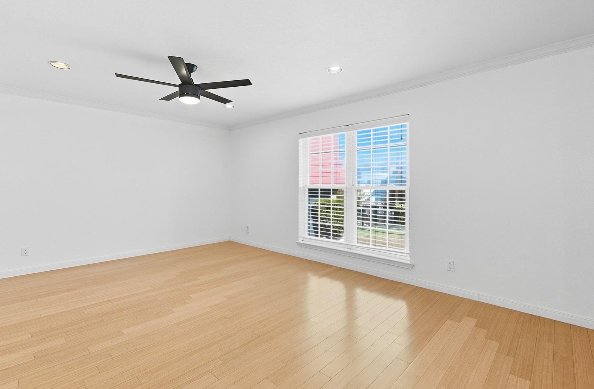 900 S Lamar Blvd # 210, Austin, TX 78704