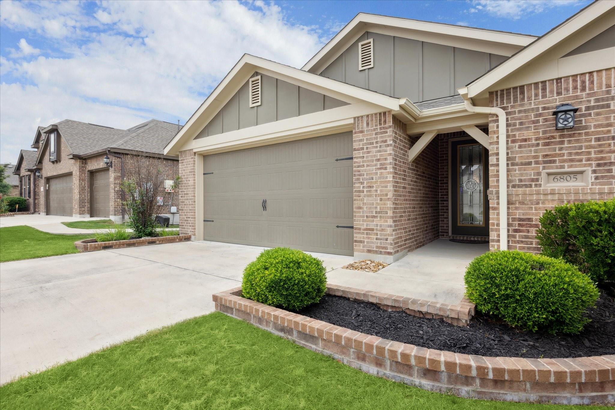 6805 Leonardo Dr, Round Rock, TX 78665