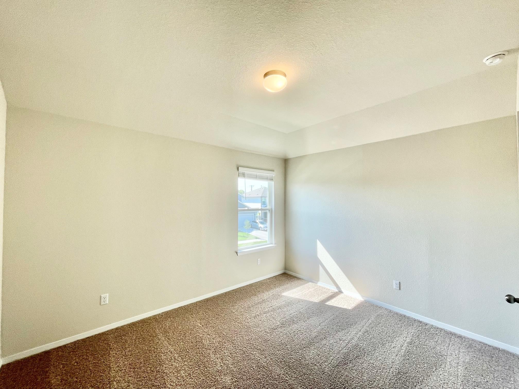 111 Living Reef Dr, San Marcos, TX 78666