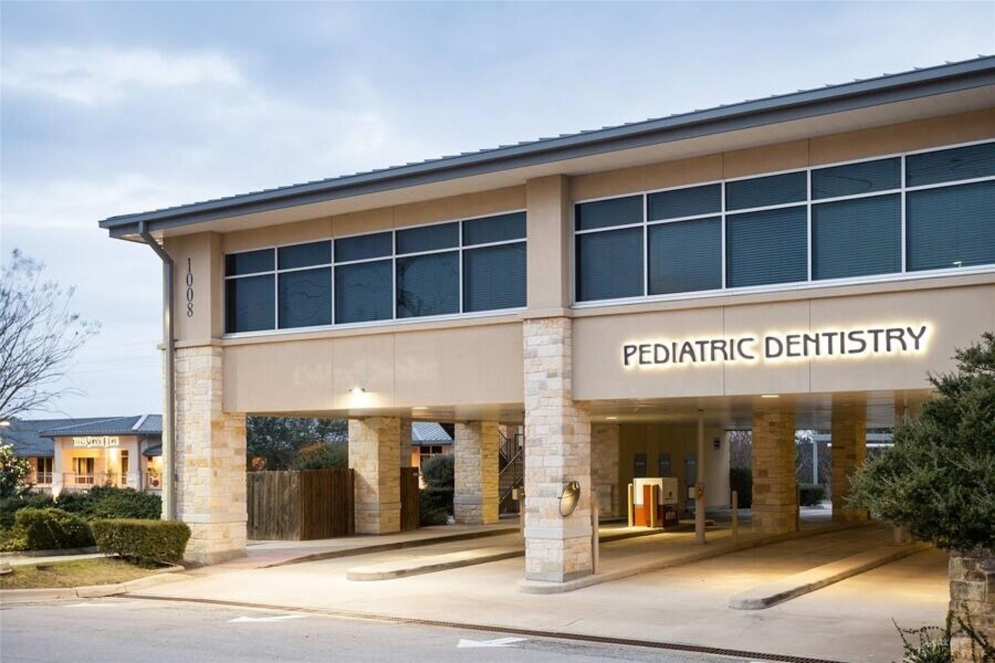 1008 Ranch Road 620 S # 200, Lakeway, TX 78734