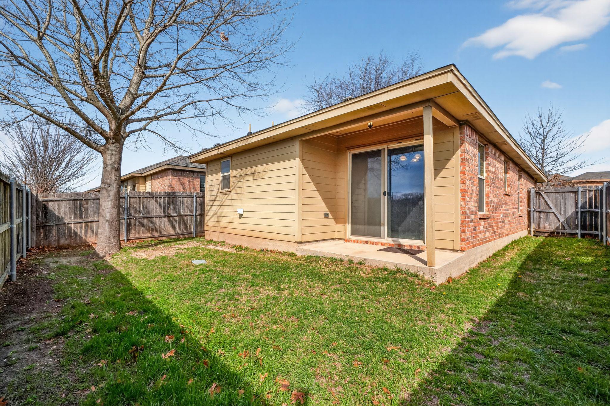 1200 Brendon Lee Ln, Georgetown, TX 78626