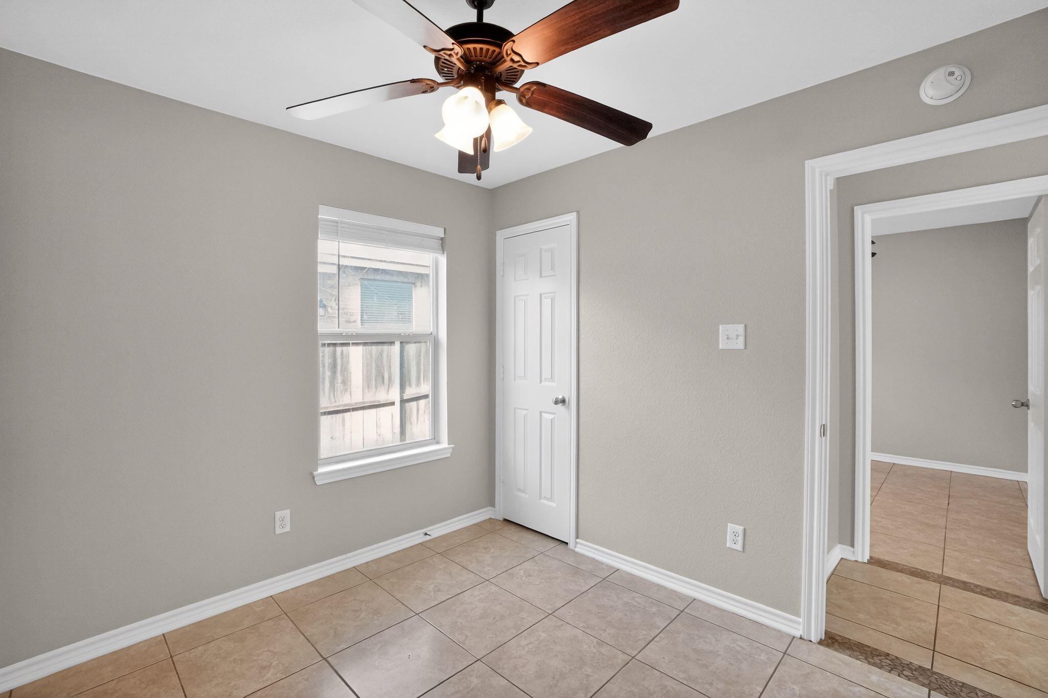 1200 Brendon Lee Ln, Georgetown, TX 78626