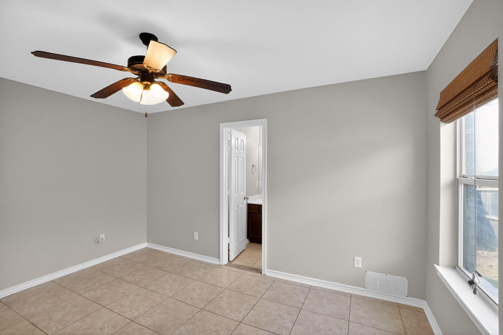 1200 Brendon Lee Ln, Georgetown, TX 78626