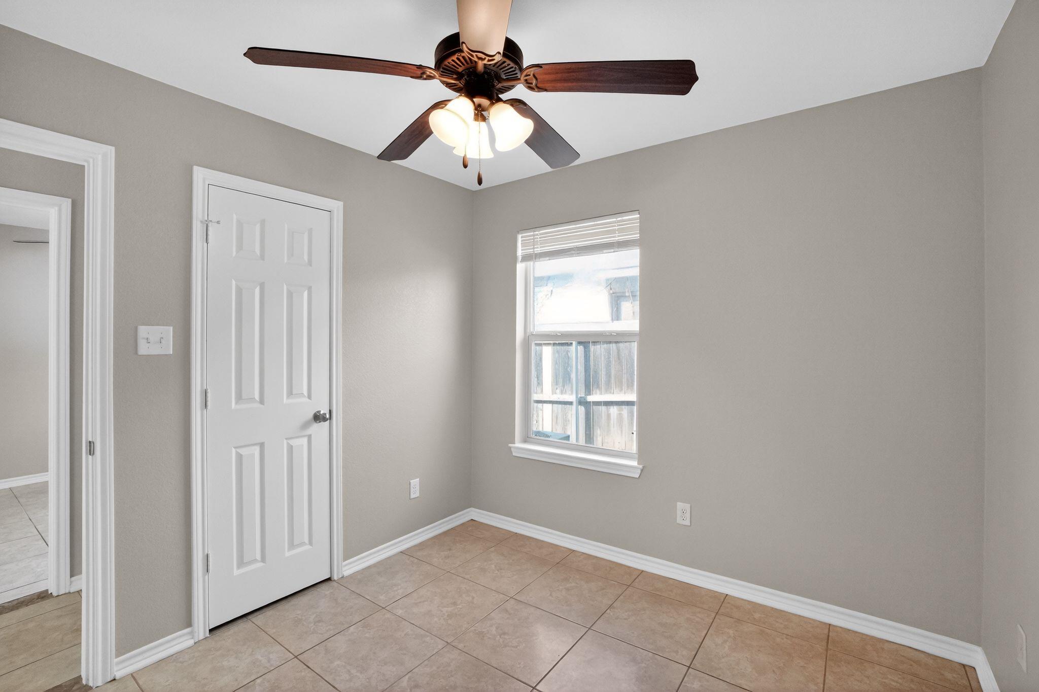 1200 Brendon Lee Ln, Georgetown, TX 78626