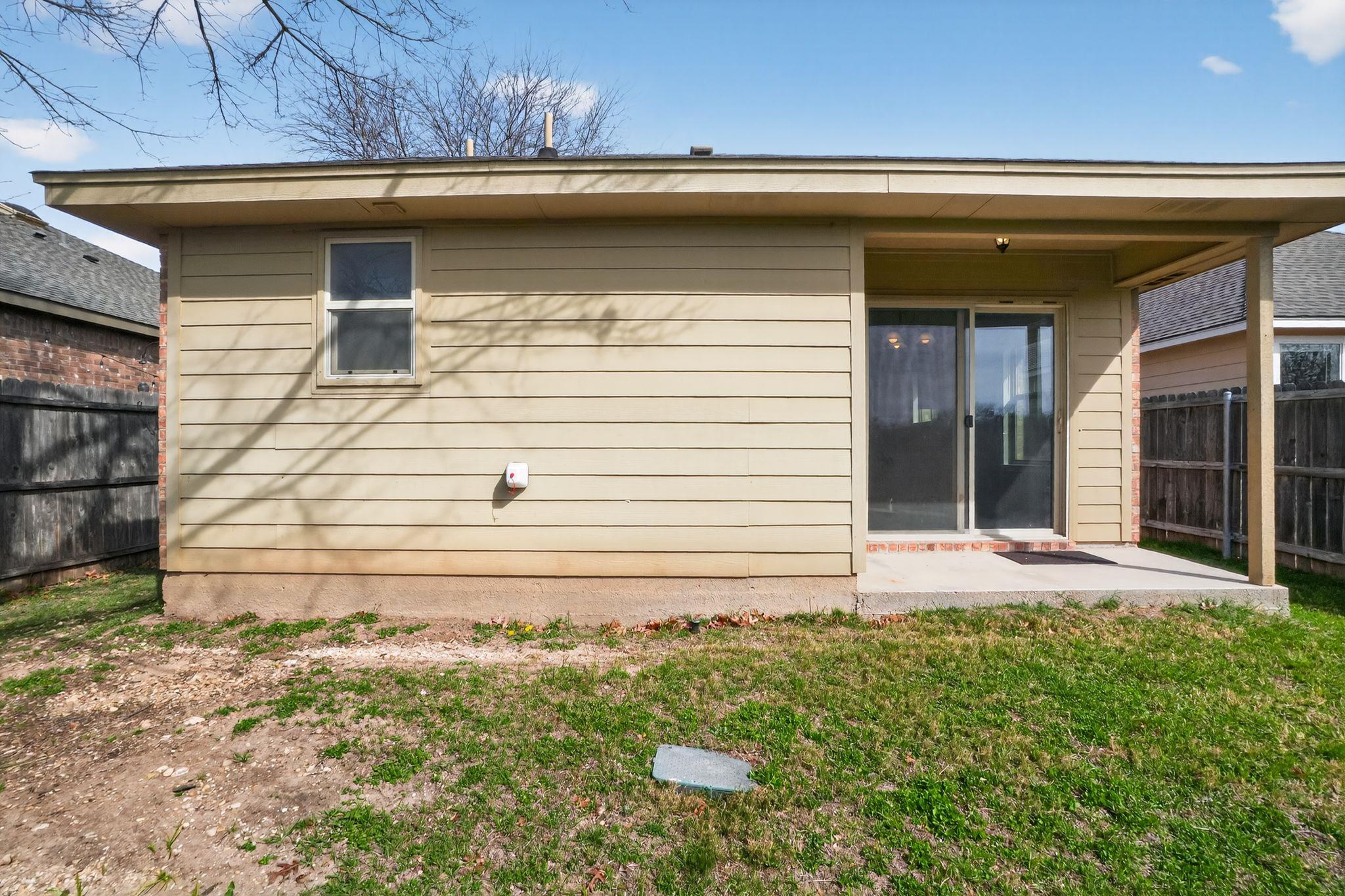 1200 Brendon Lee Ln, Georgetown, TX 78626