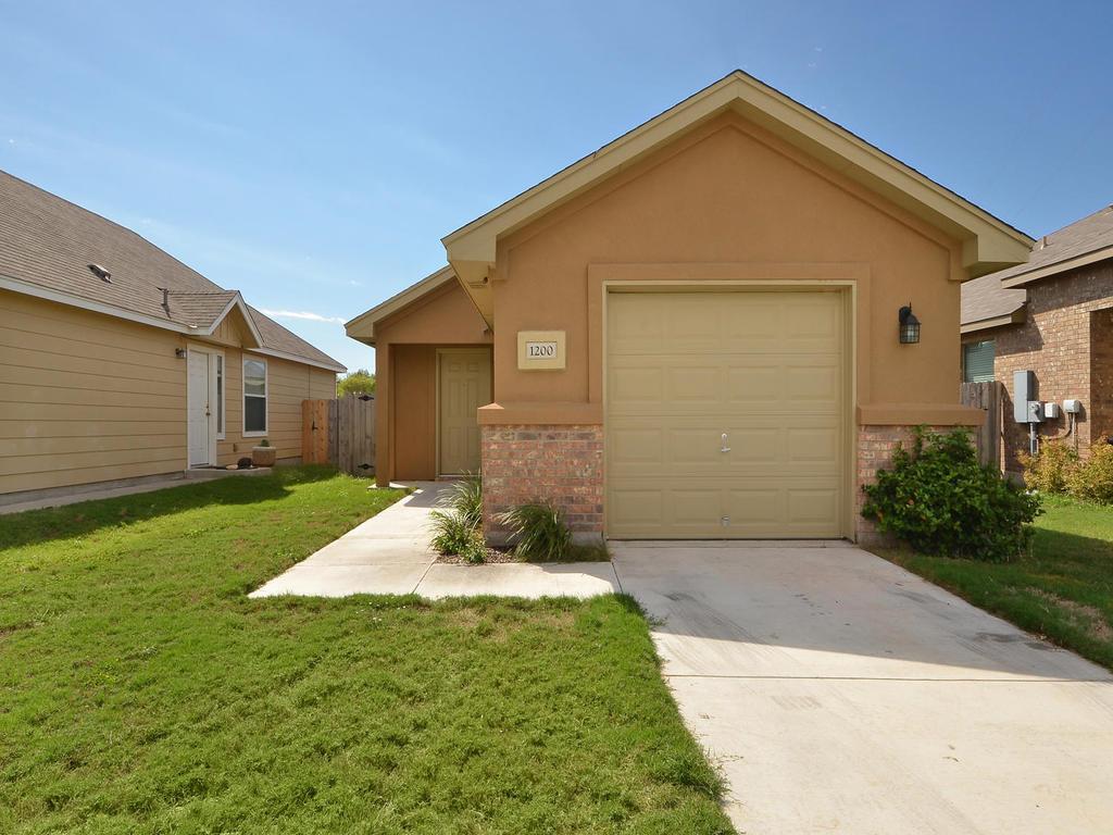 1200 Brendon Lee Ln, Georgetown, TX 78626