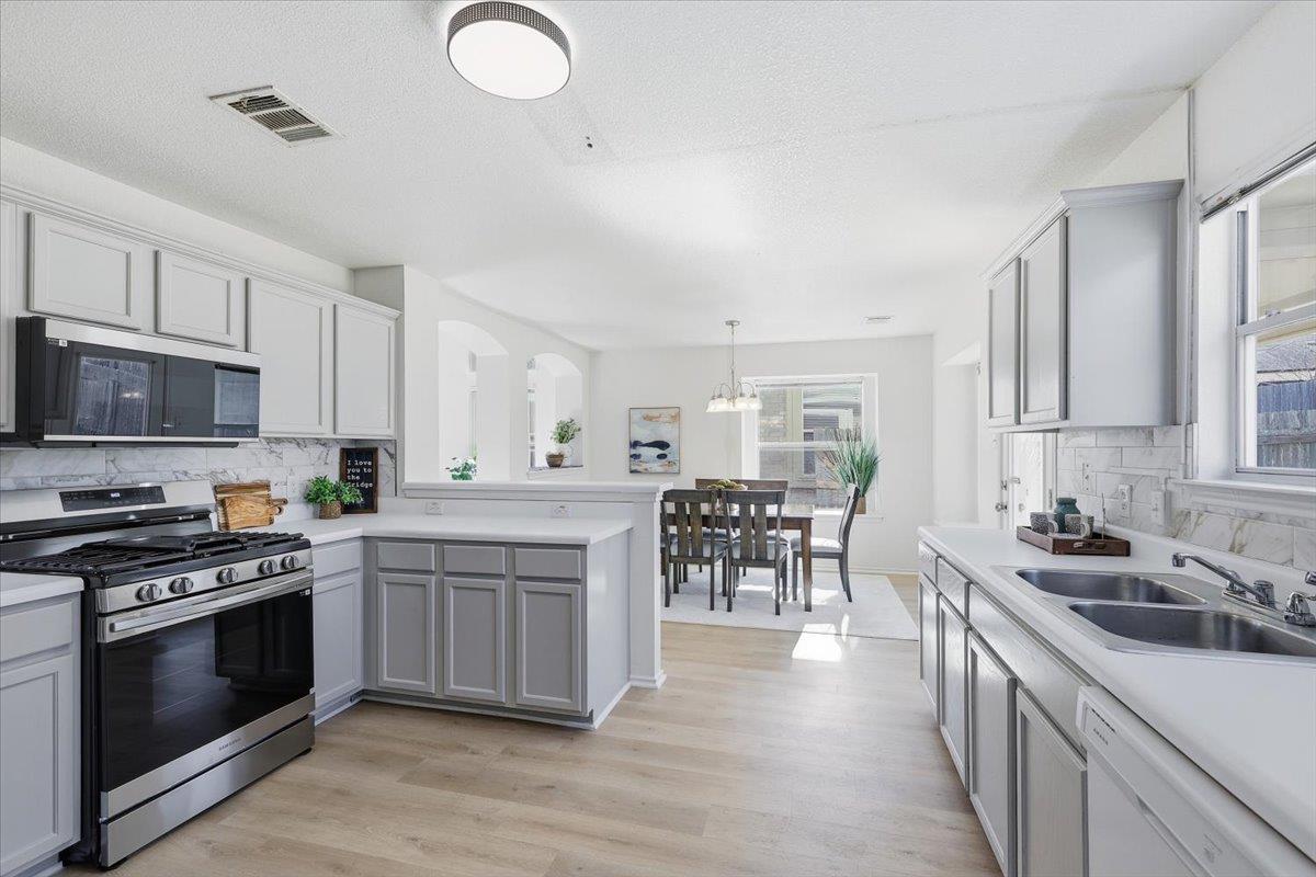 15316 Lady Elizabeth Ln, Pflugerville, TX 78660