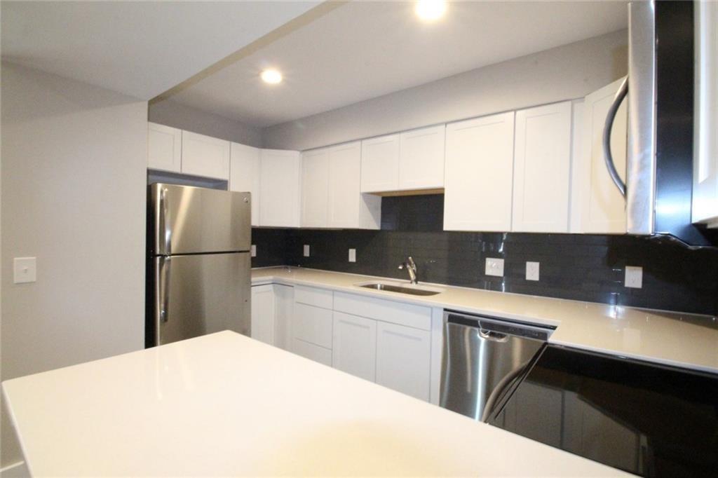 935 La Posada Dr # 126, Austin, TX 78752