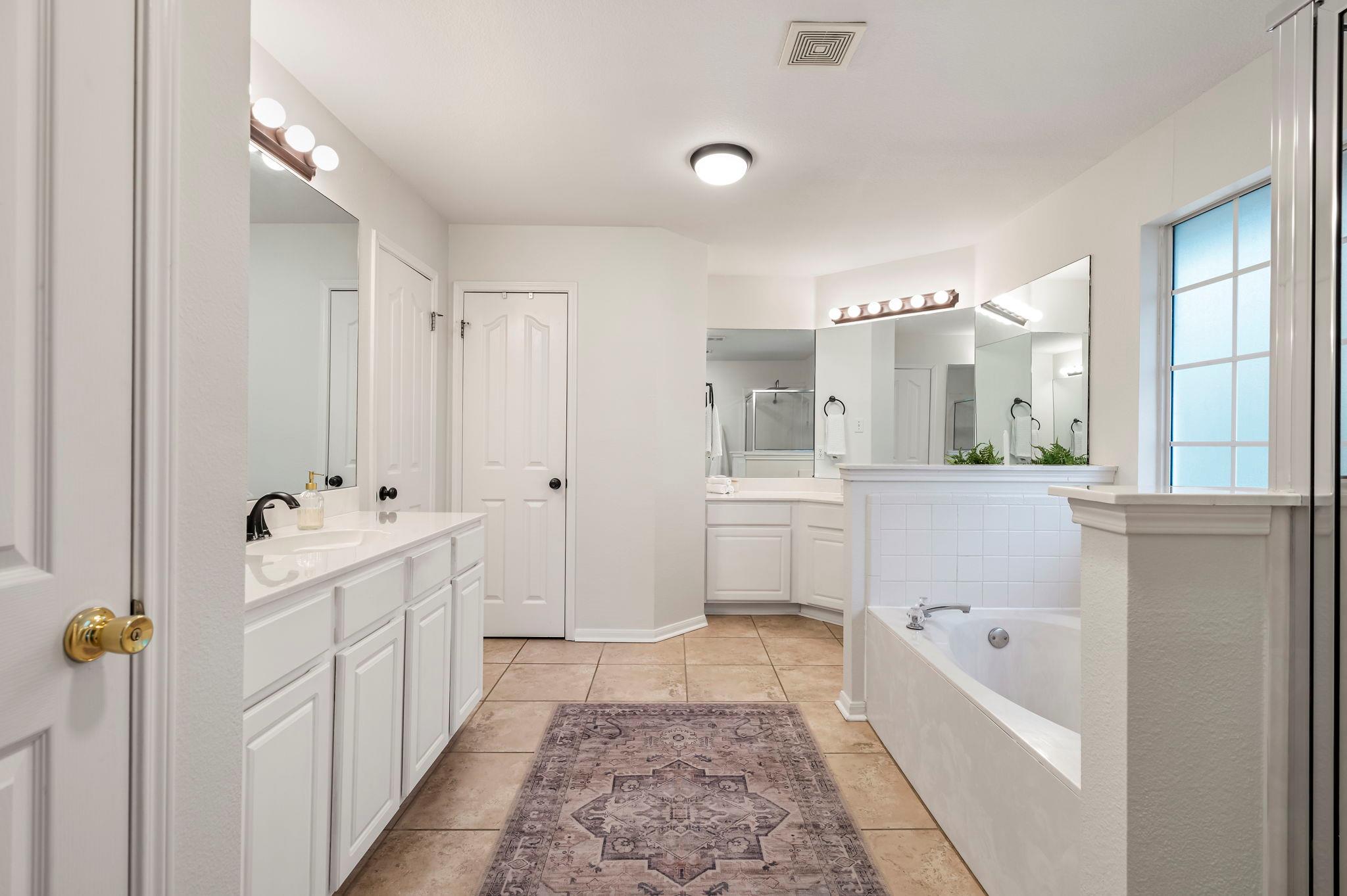 2030 Wood Glen Dr, Round Rock, TX 78681