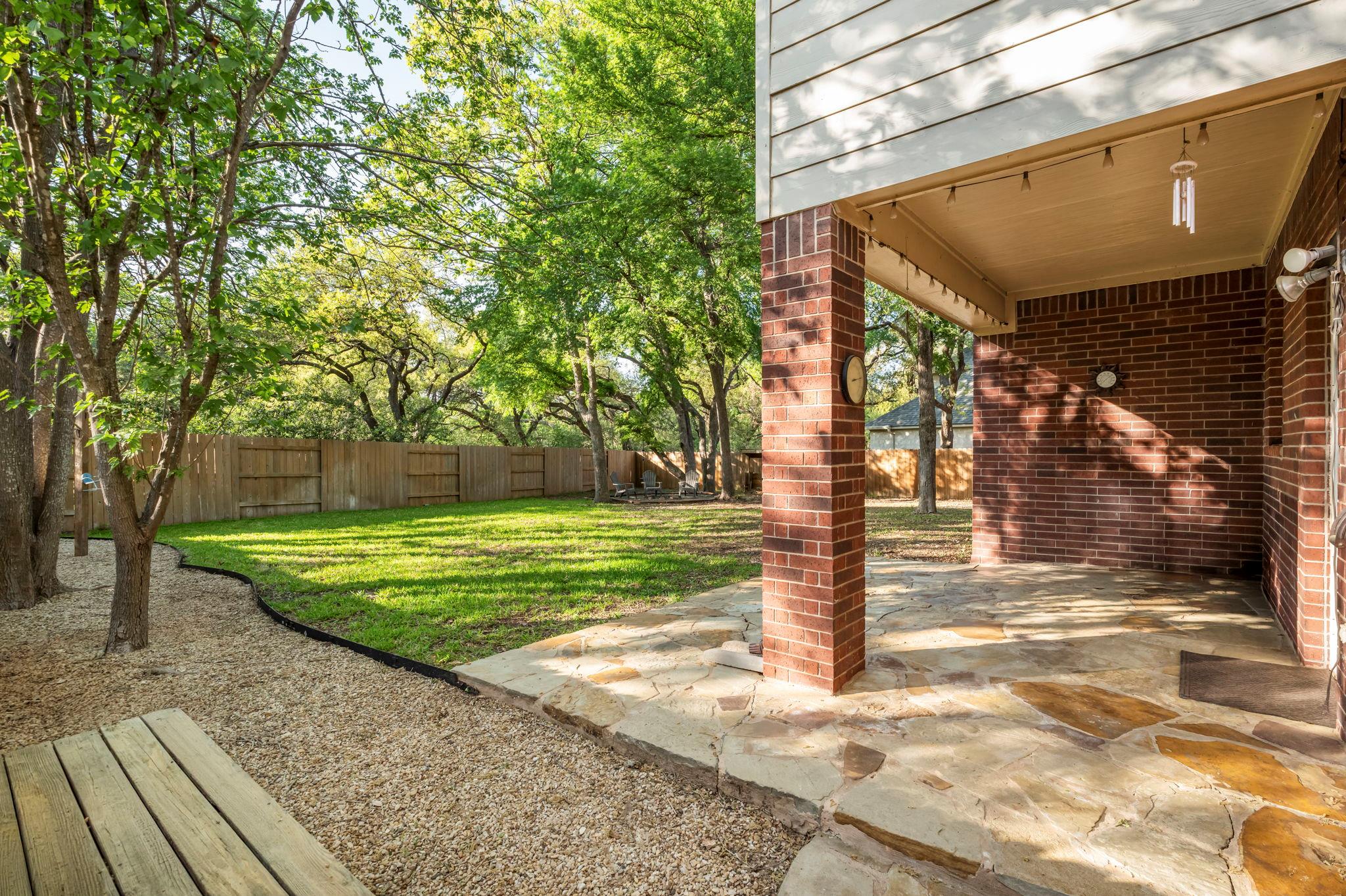 2030 Wood Glen Dr, Round Rock, TX 78681