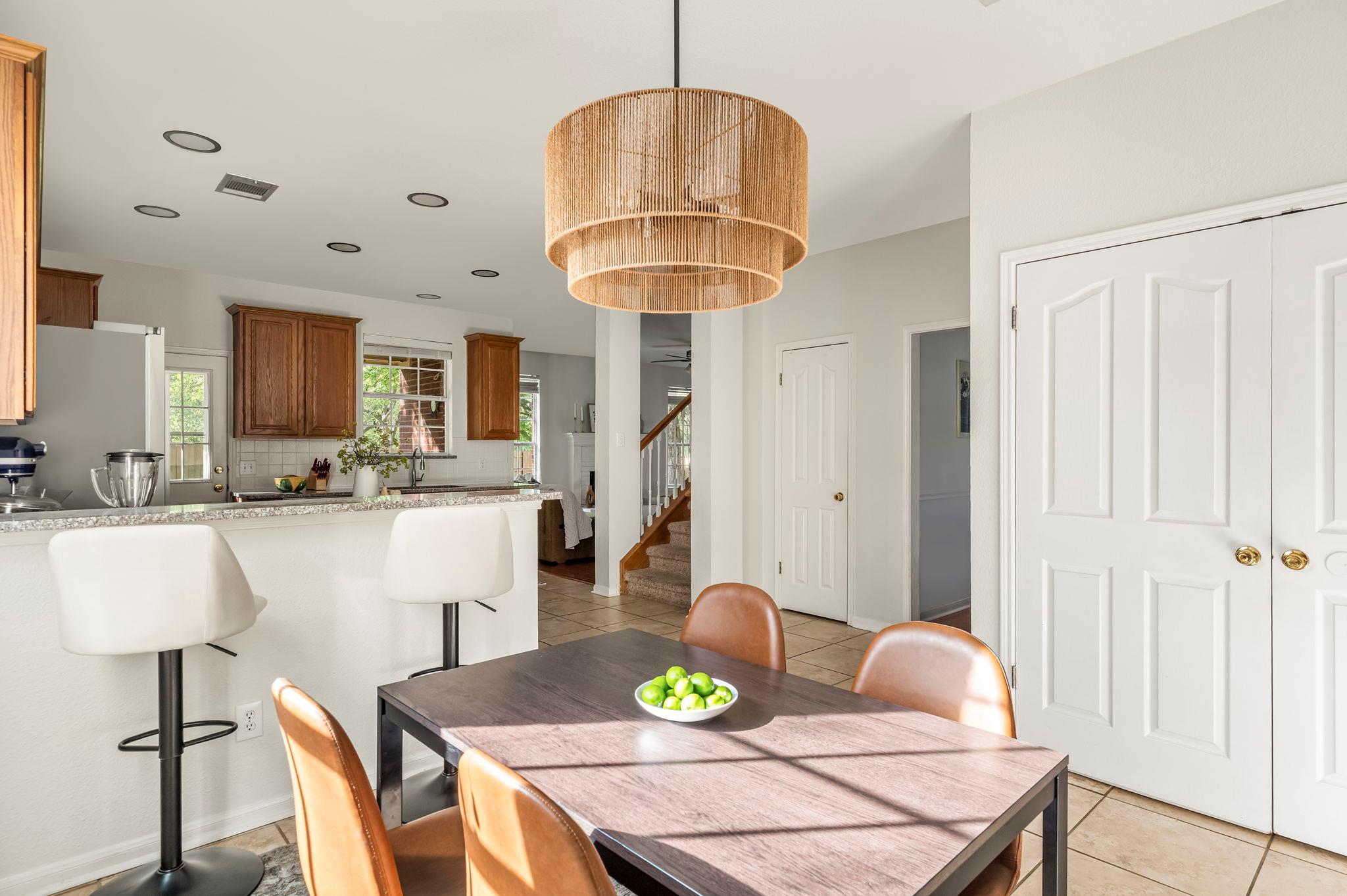 2030 Wood Glen Dr, Round Rock, TX 78681