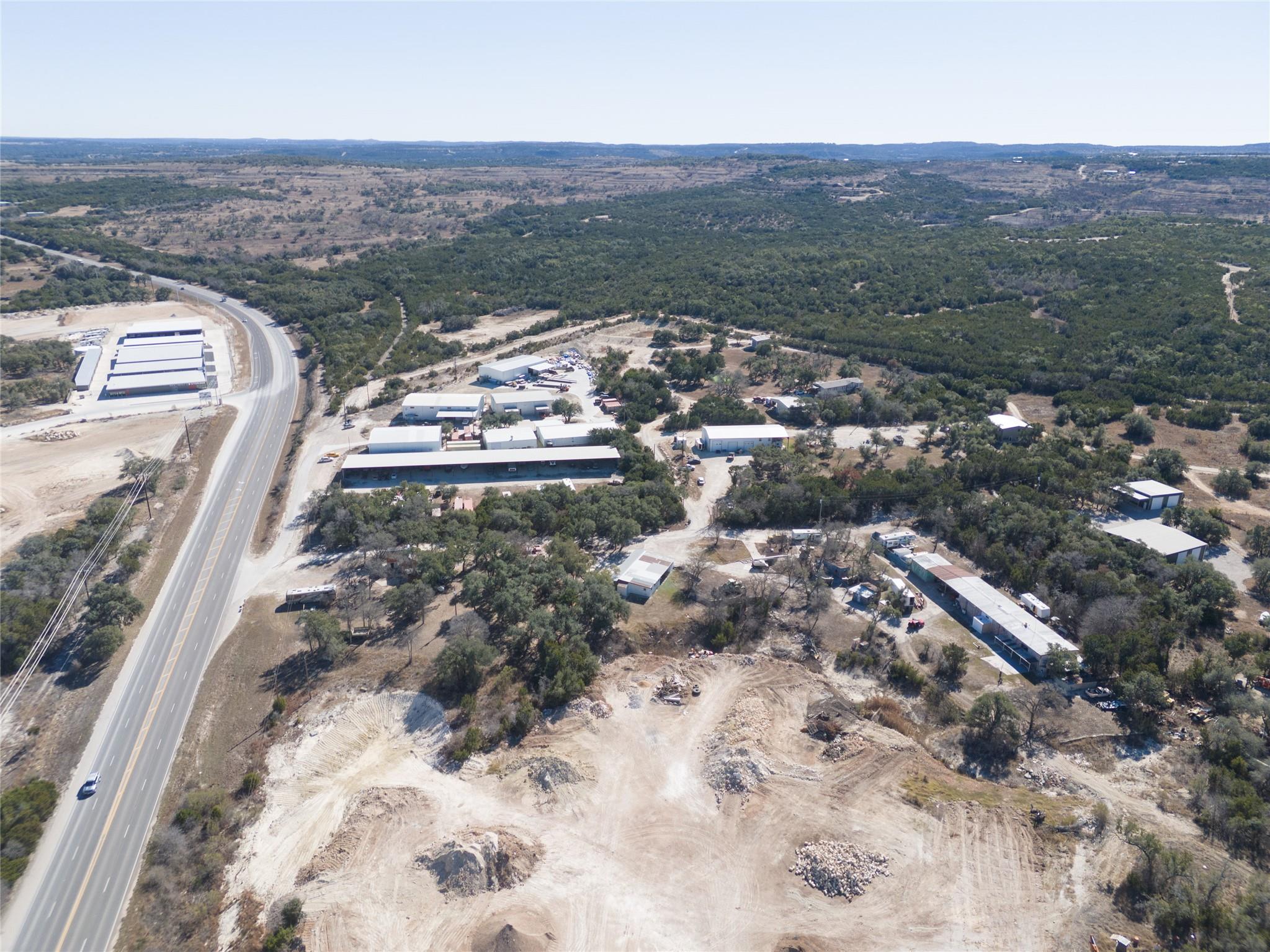 196 Southern Dr, Johnson City, TX 78636