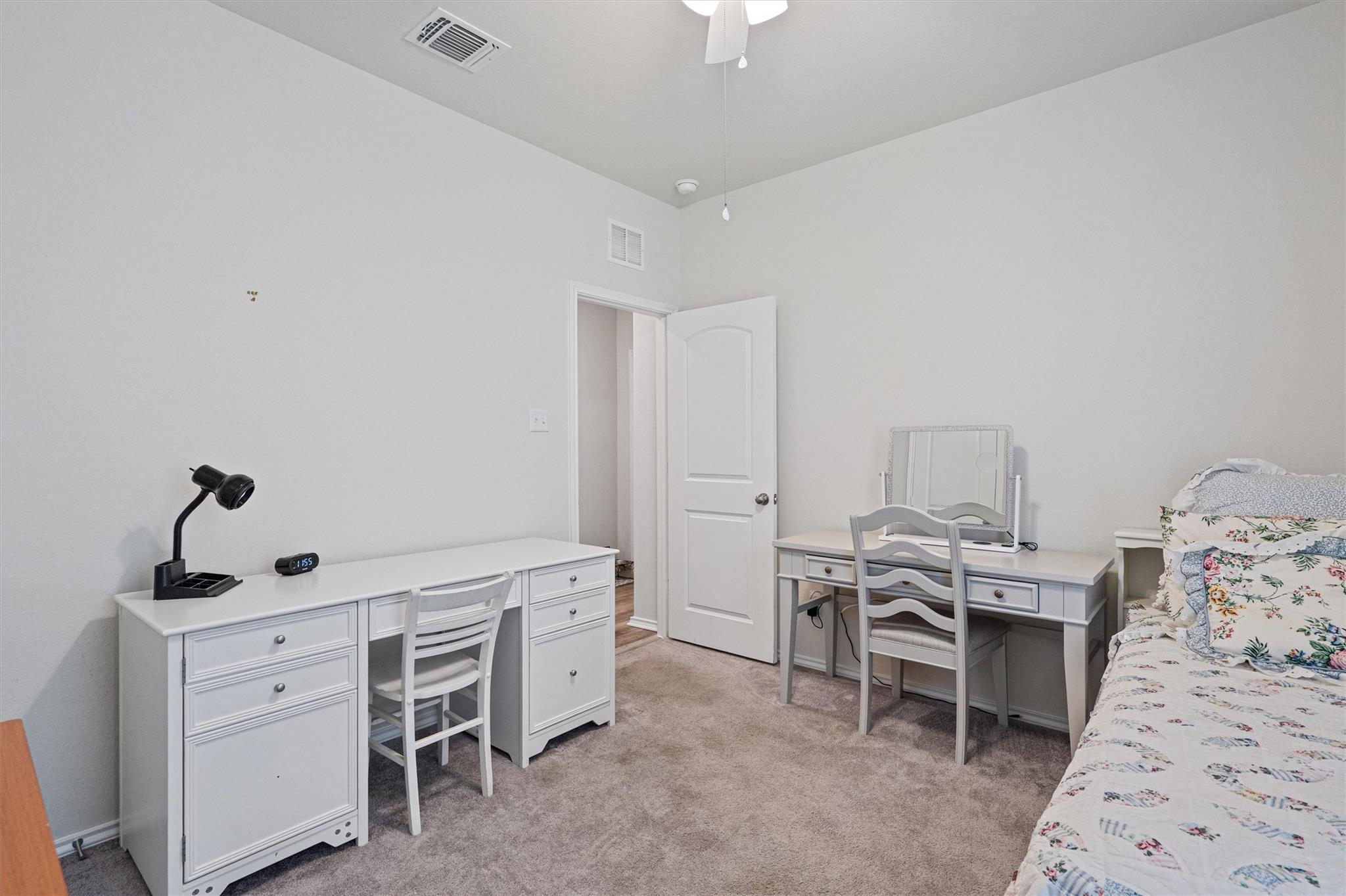 160 Gunther Way, Taylor, TX 76574