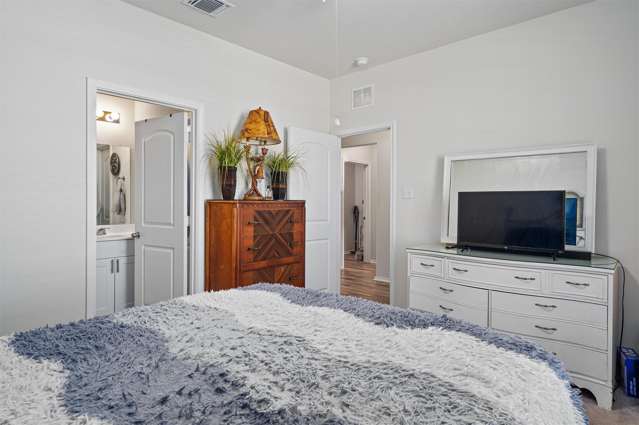 160 Gunther Way, Taylor, TX 76574