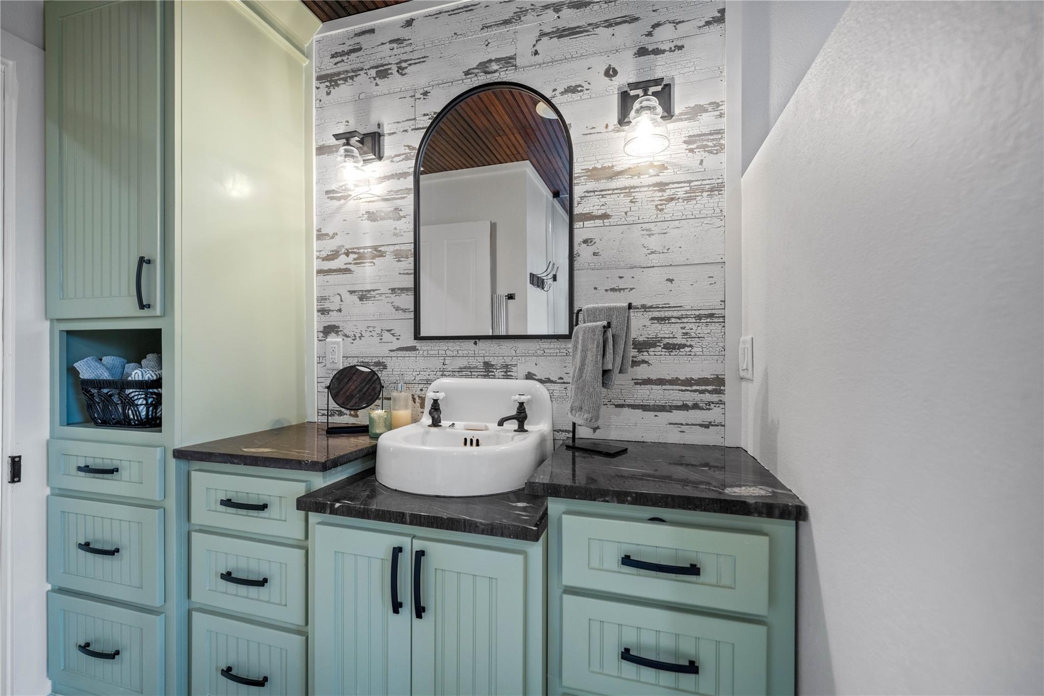 126 Buffalo Rd, Valley Spring, TX 76885