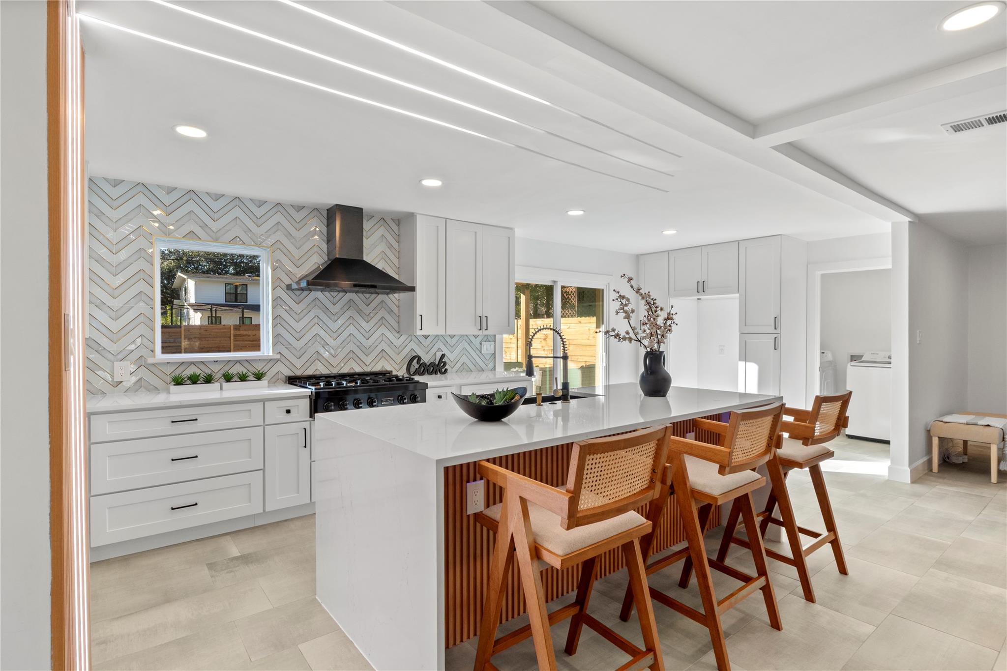 6604 Lexington Rd, Austin, TX 78757