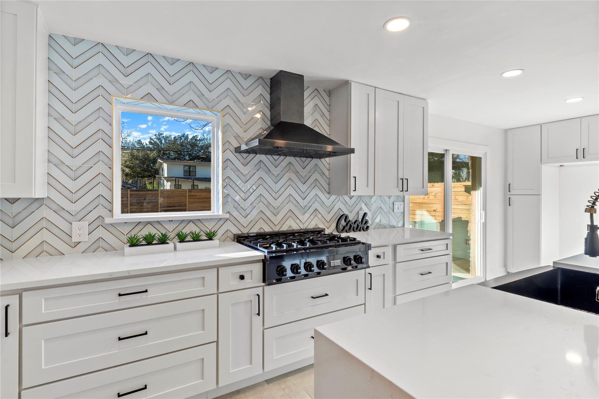 6604 Lexington Rd, Austin, TX 78757