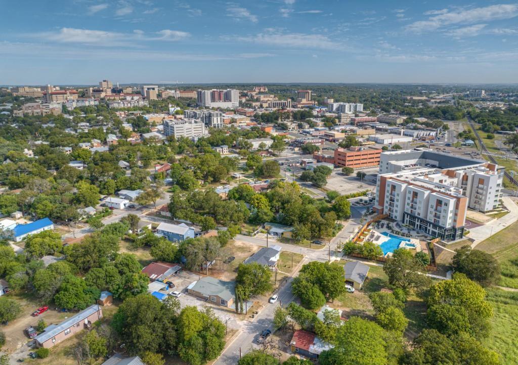 512 Valley St, San Marcos, TX 78666