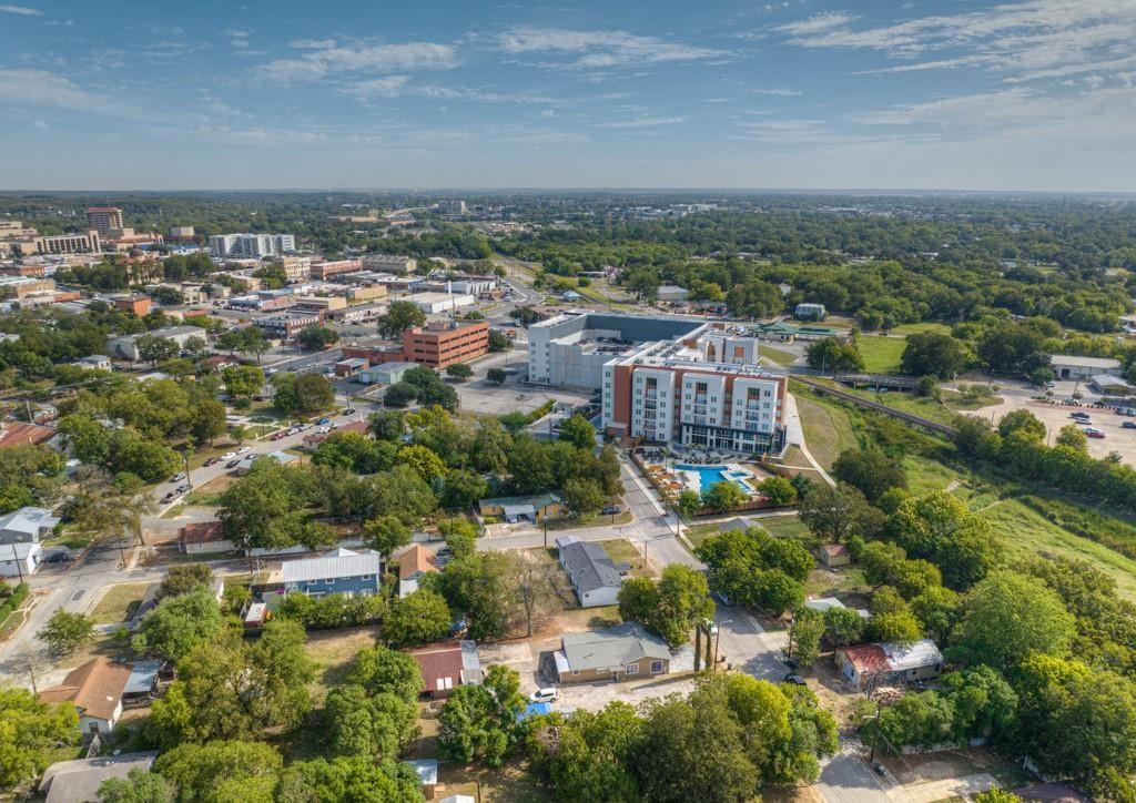 512 Valley St, San Marcos, TX 78666