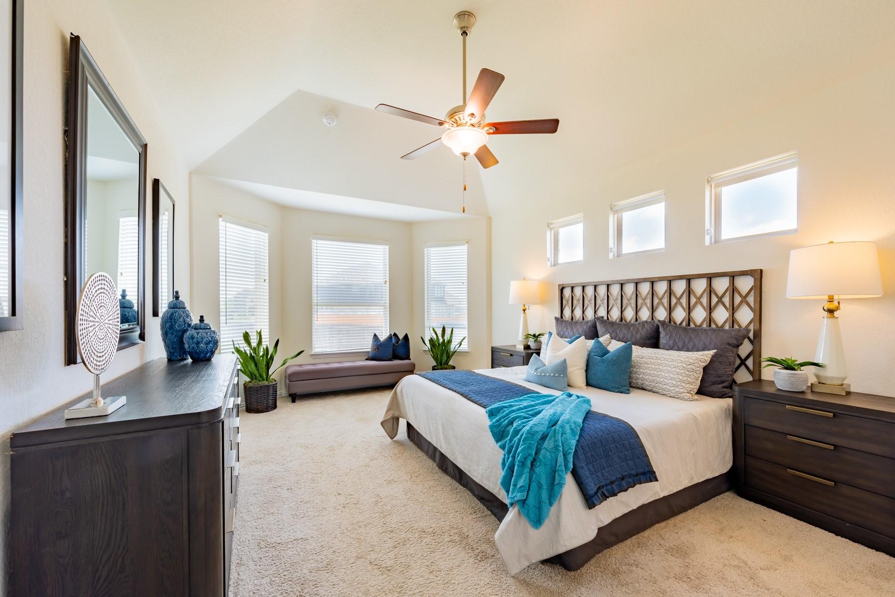 2029 Hawkes Cv, Leander, TX 78641