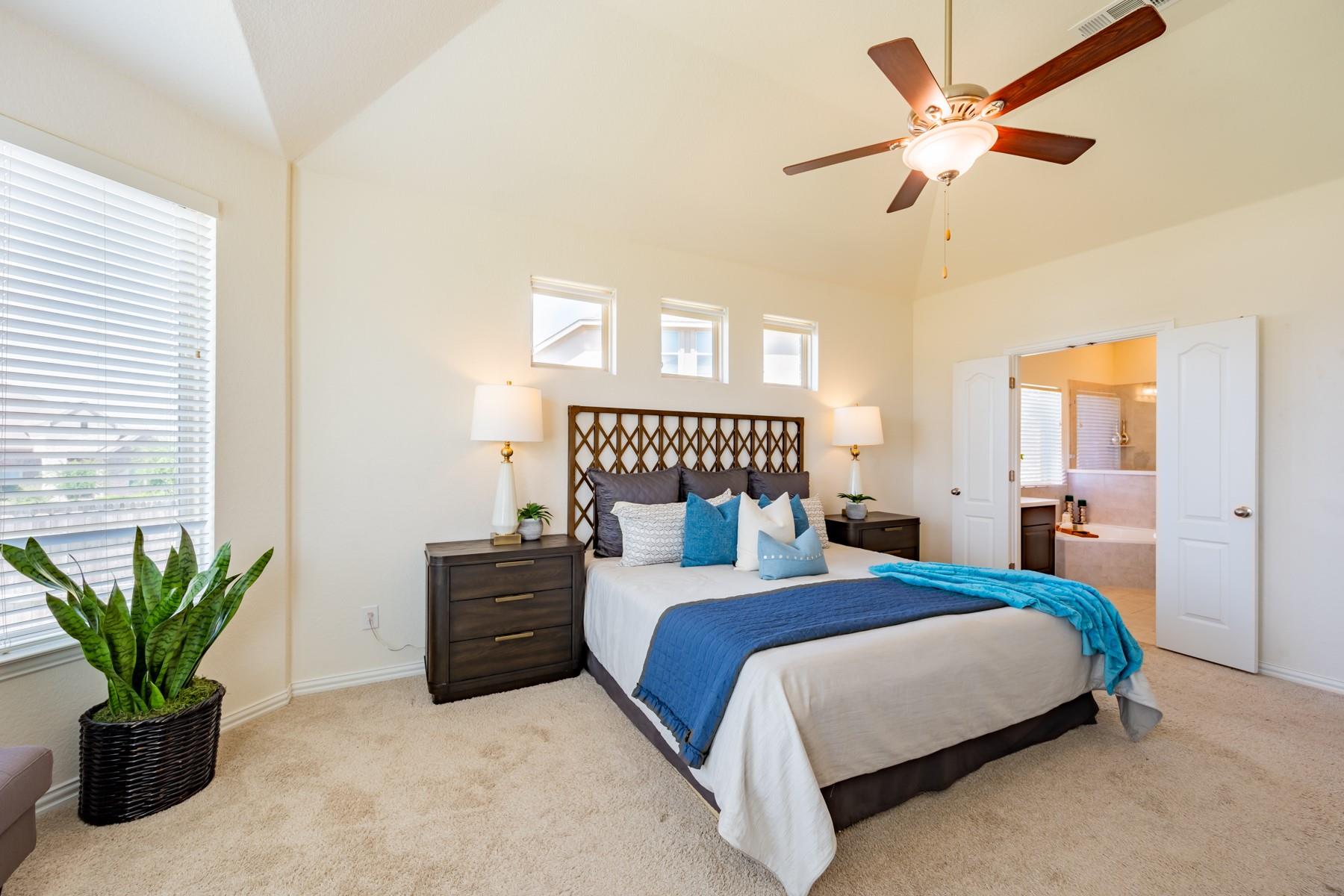 2029 Hawkes Cv, Leander, TX 78641