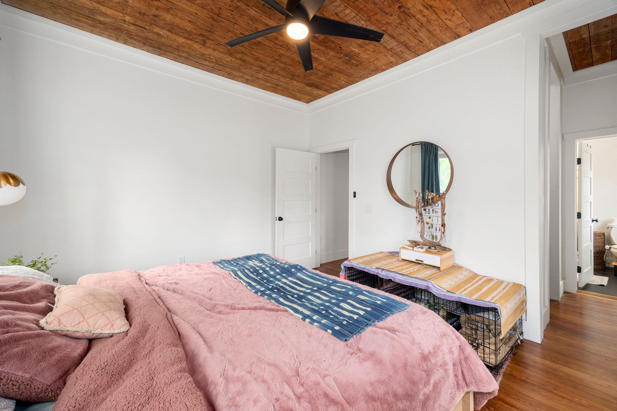 218 S Rio Grande St, Lockhart, TX 78644