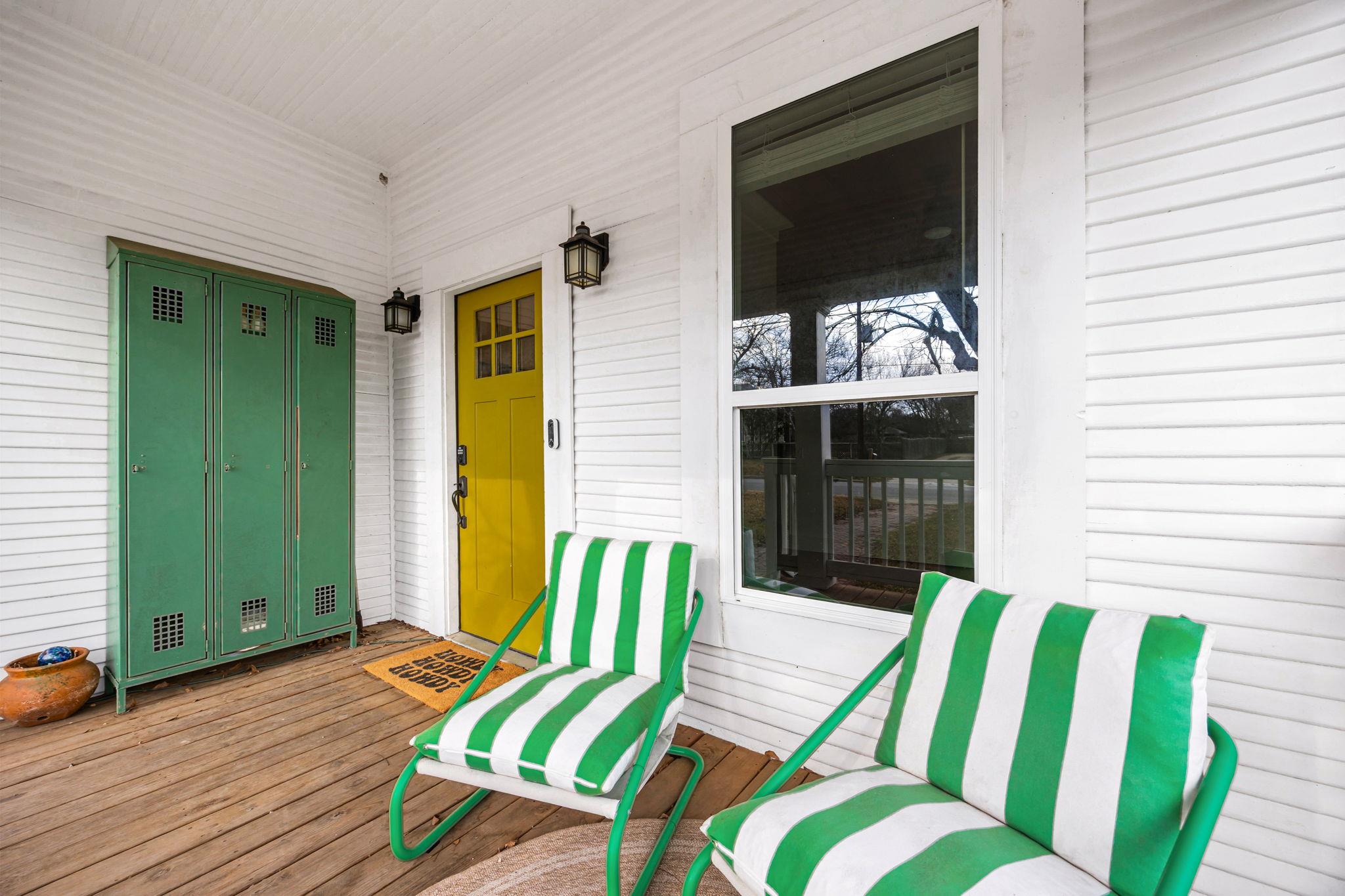 218 S Rio Grande St, Lockhart, TX 78644