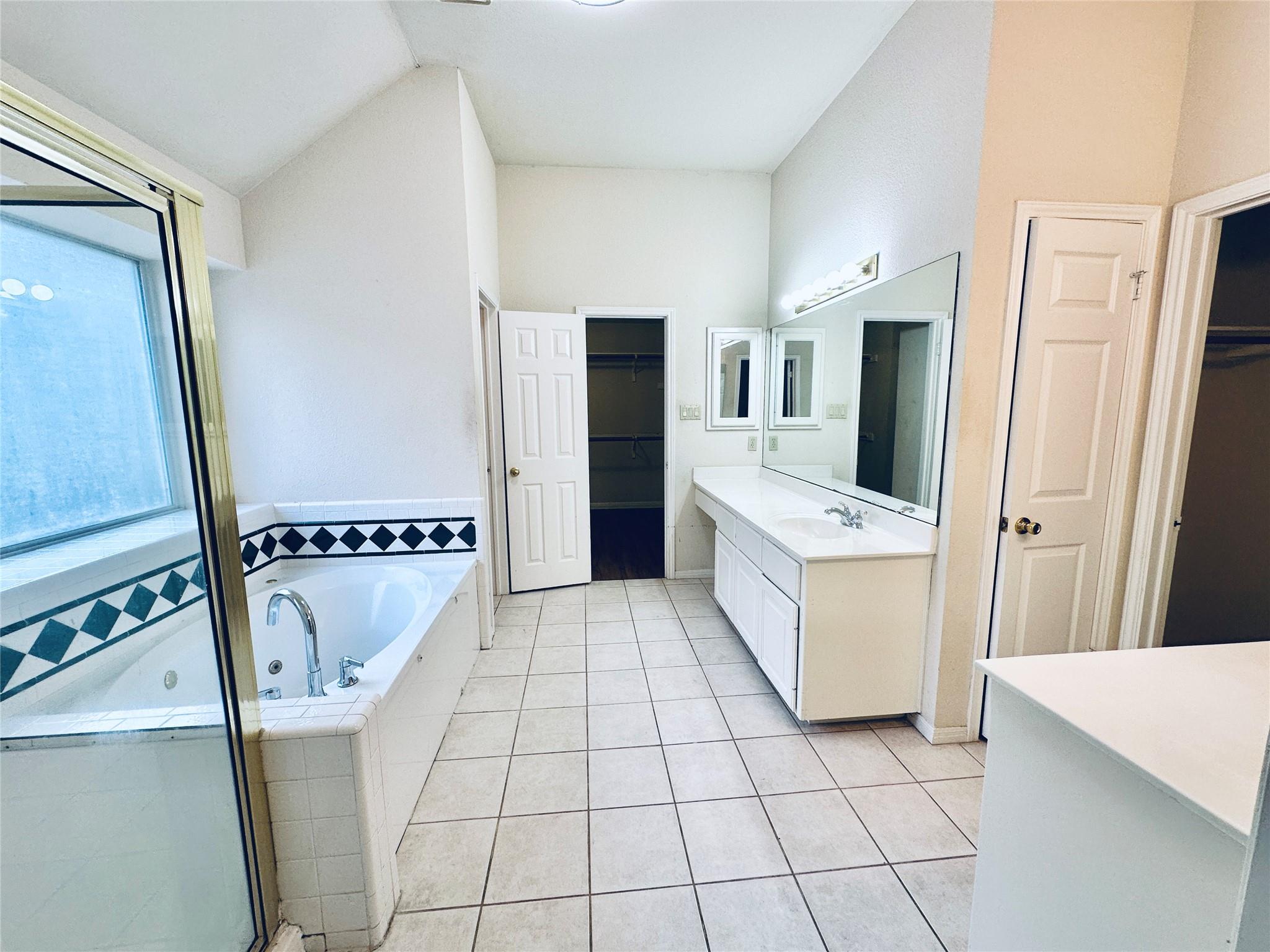 7508 Orrick Dr, Austin, TX 78749