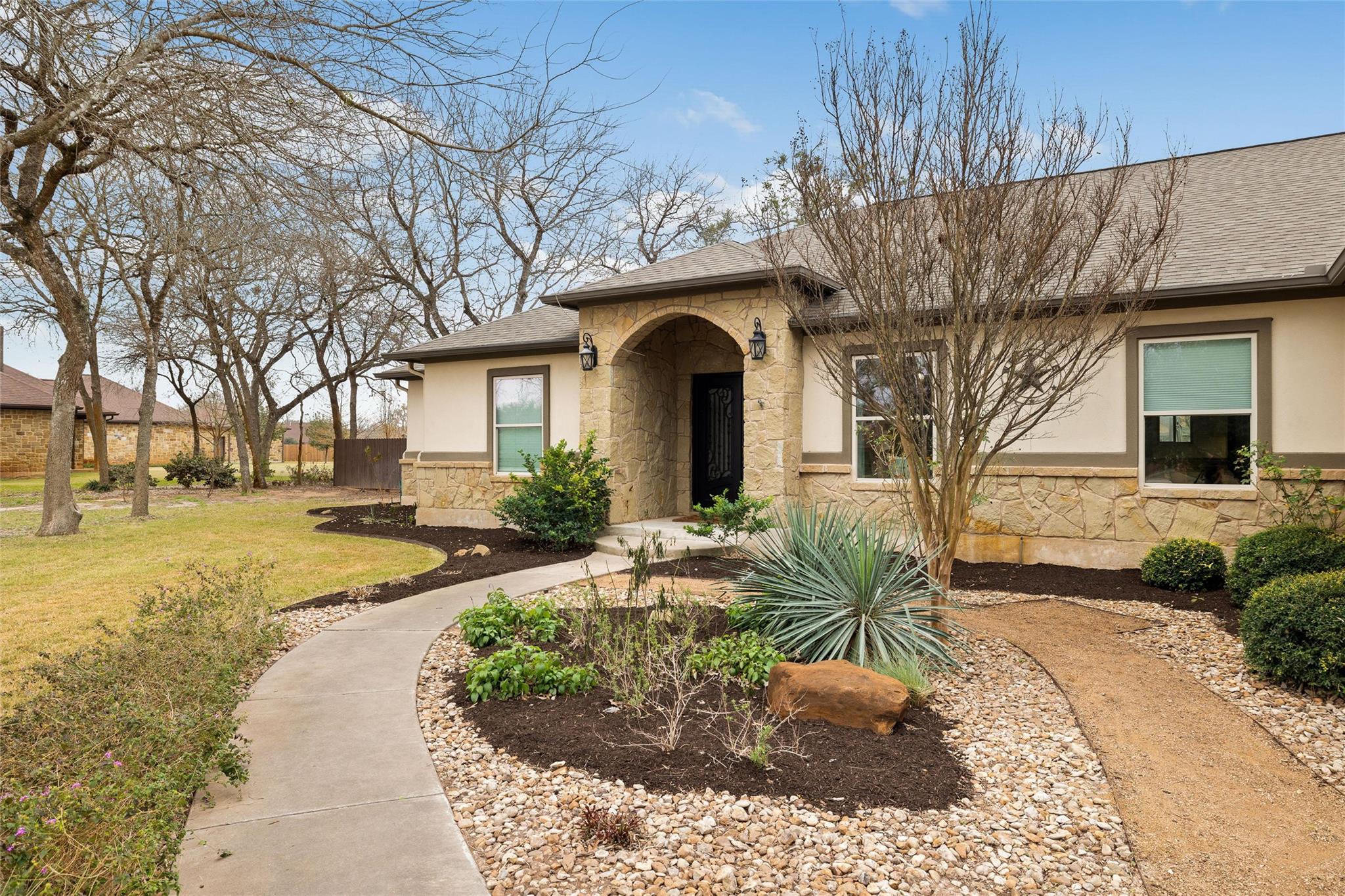 106 Fallow Way, Bastrop, TX 78602