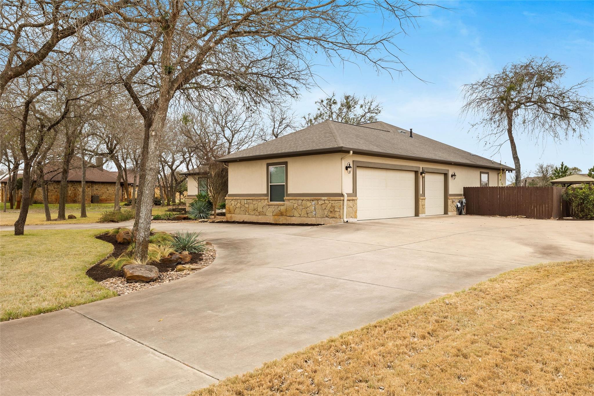 106 Fallow Way, Bastrop, TX 78602