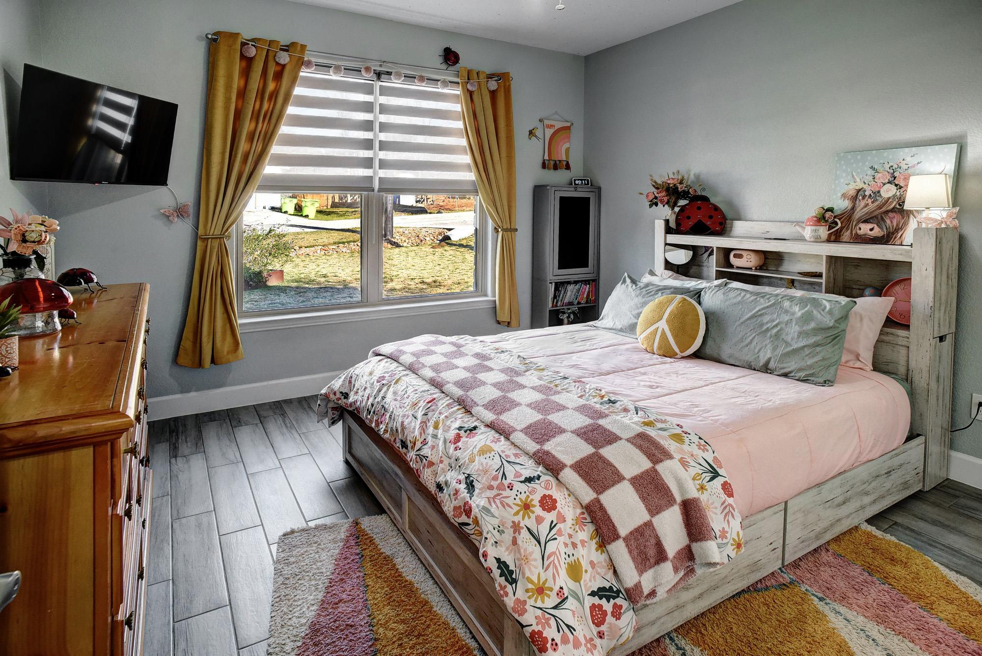 160 Nuuanu Ln, Bastrop, TX 78602