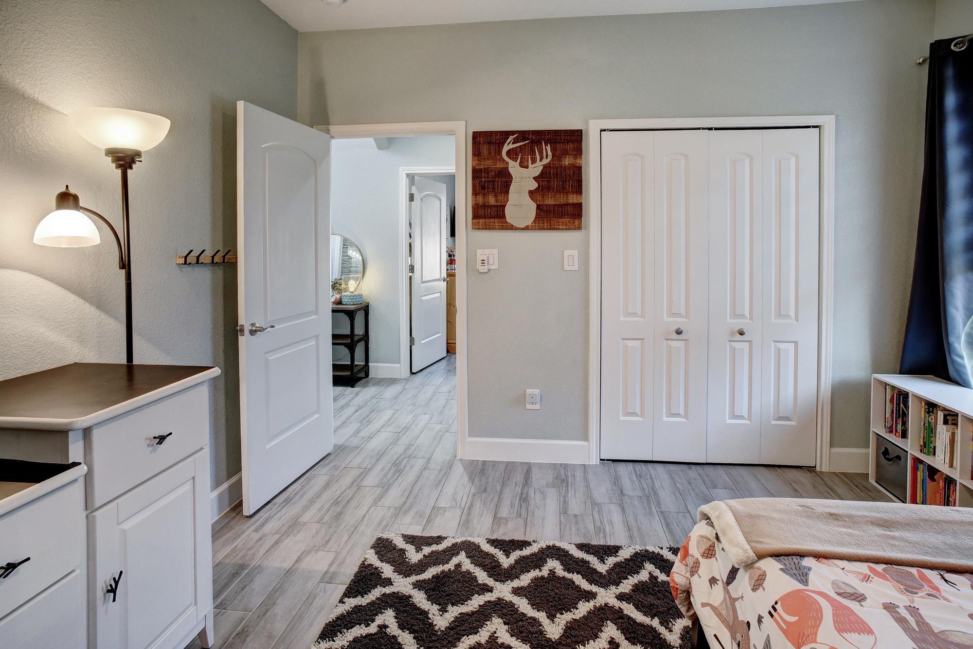 160 Nuuanu Ln, Bastrop, TX 78602