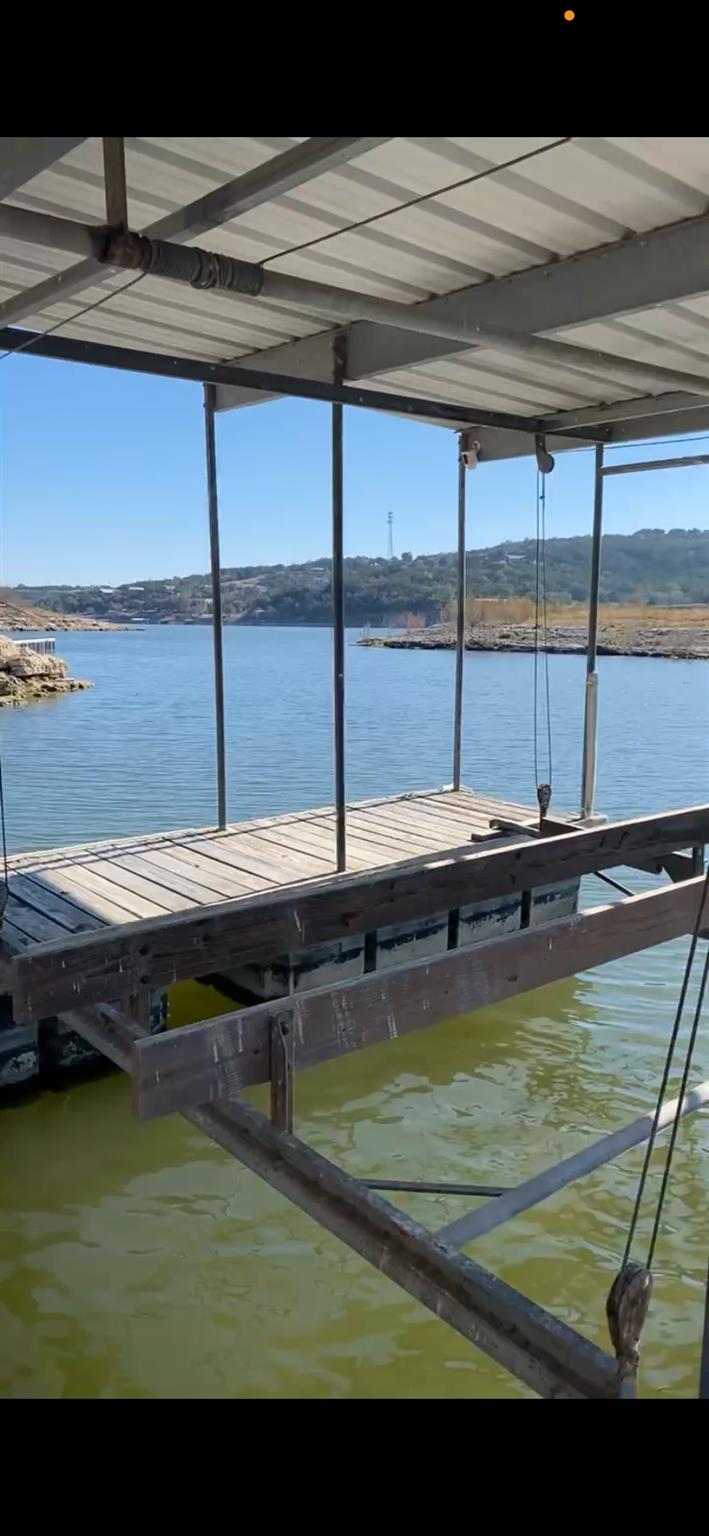 1300 Gold Ln, Lago Vista, TX 78645