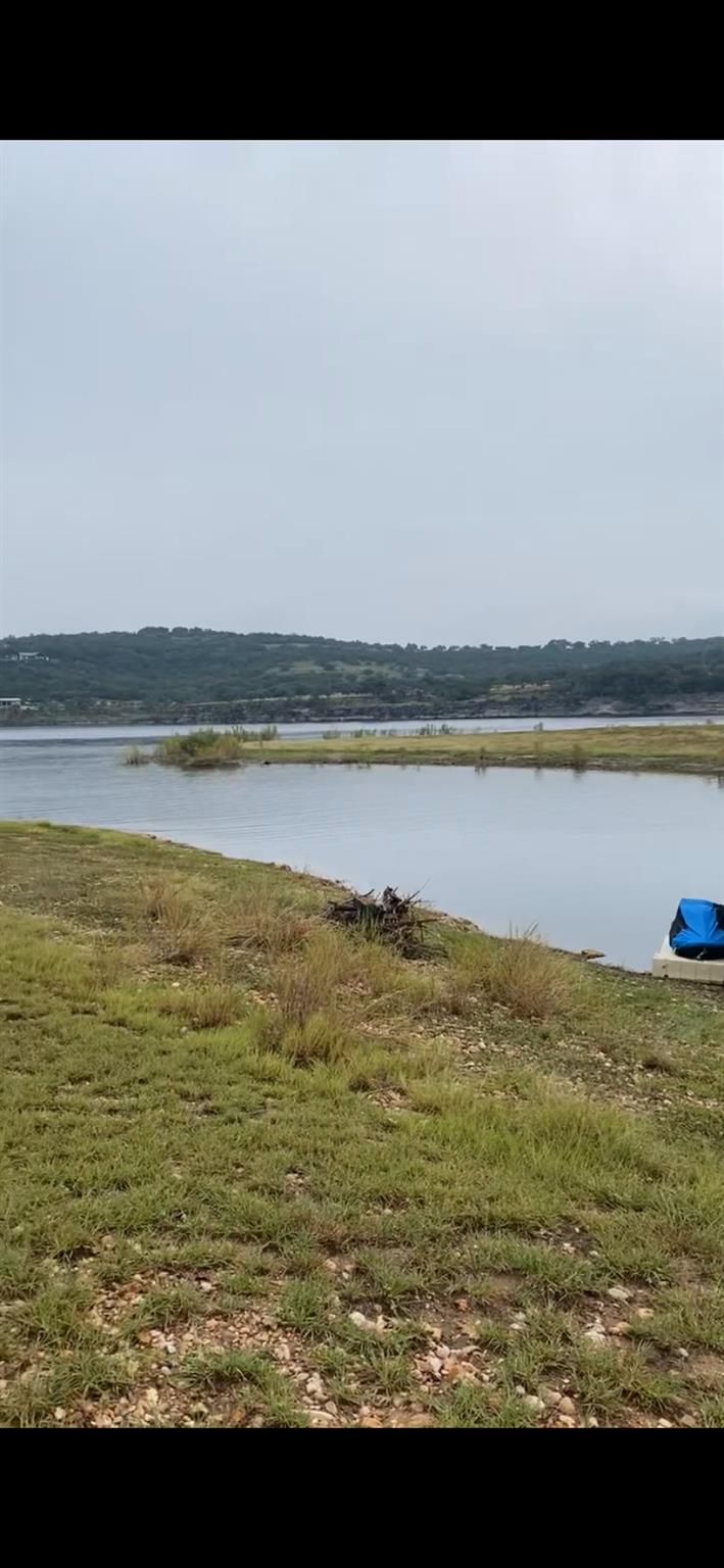 1300 Gold Ln, Lago Vista, TX 78645