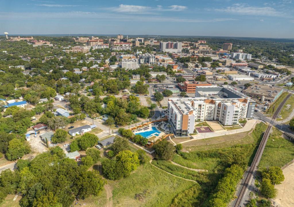 512 Valley St, San Marcos, TX 78666