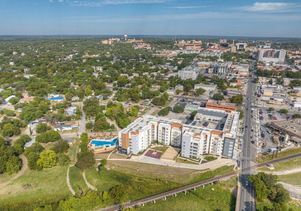 512 Valley St, San Marcos, TX 78666