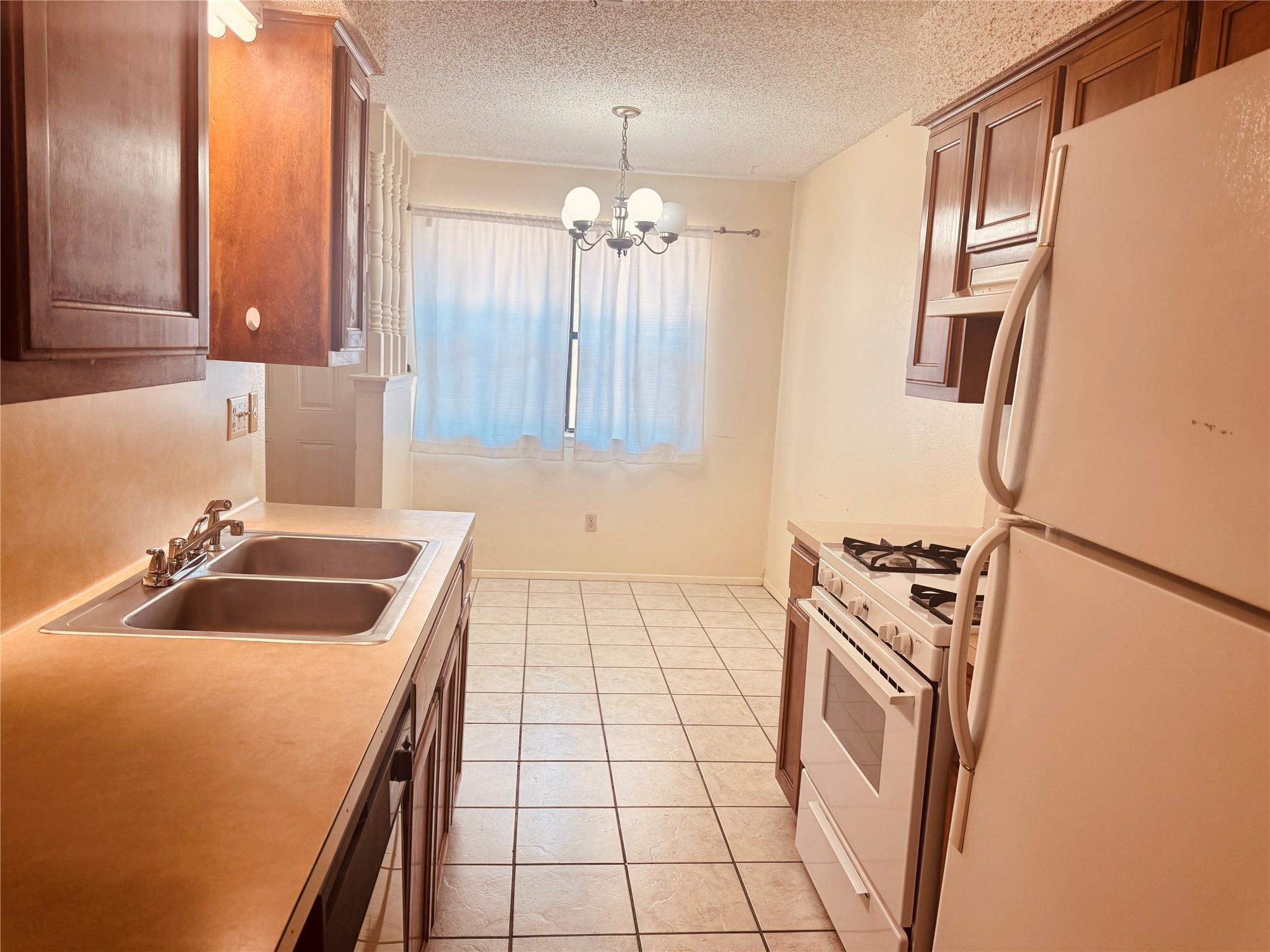 12810 E Hymeadow Dr # A, Austin, TX 78729