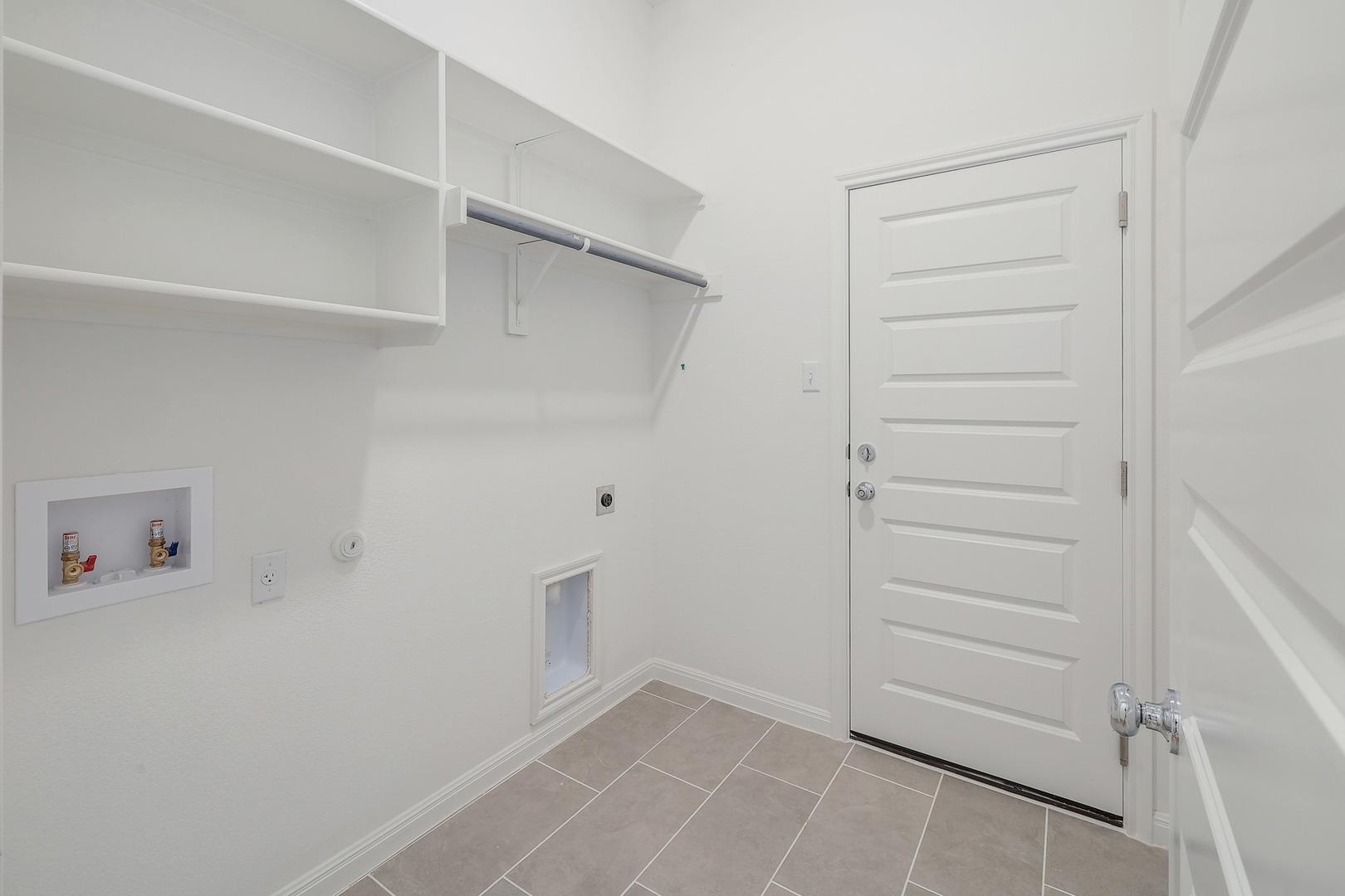 445 Lucky Ave, Elgin, TX 78621